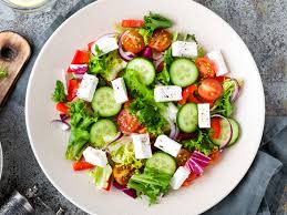 Peynirli Salata